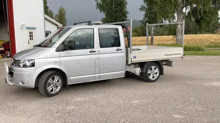 Köp Volkswagen Transporter Pickup dubbelhytt på Klaravik